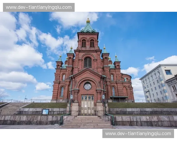 赫尔辛基vs列伯尼基：北欧璀璨明珠与东欧历史回响的交响